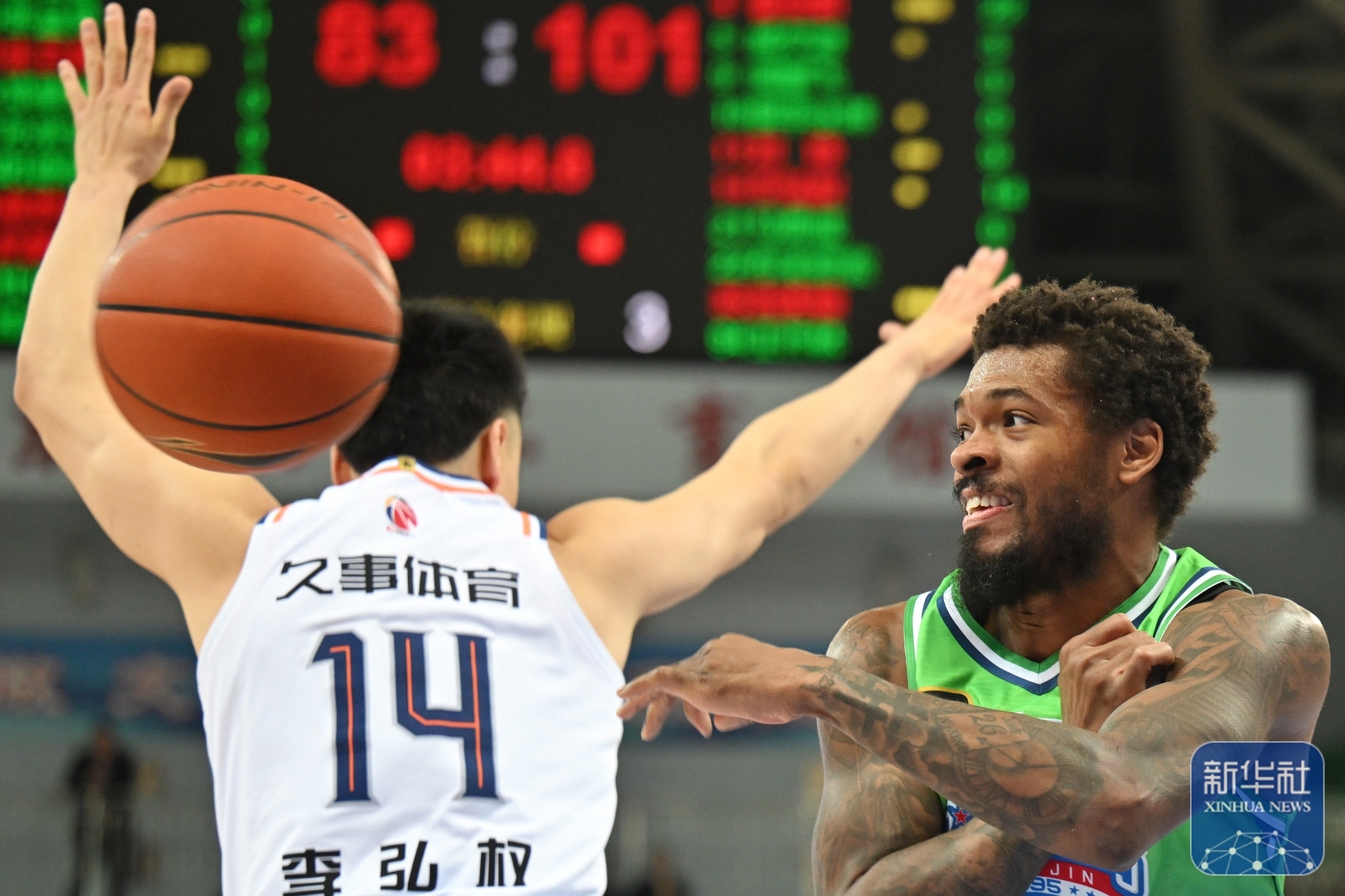 九游娱乐平台 -包含赛地聚焦：CBA常规赛清晨热度飙升，萨克拉门托国王官宣签约，赛场秩序良好，医务组通报恢复的词条